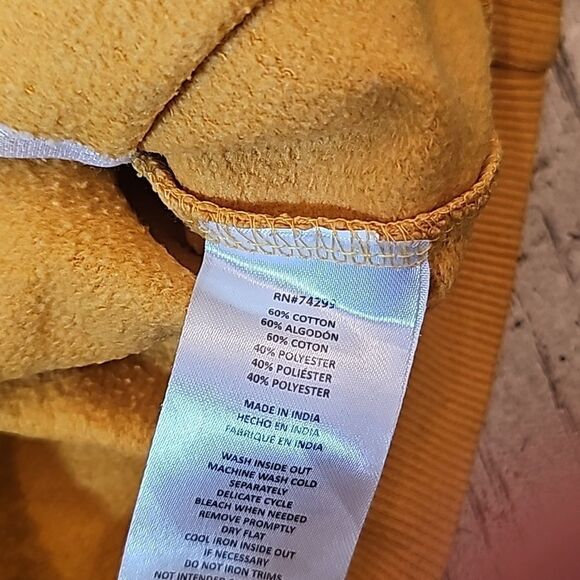 Sequin heart hooded sweater yellow size 4 DKNY - Picture 7 of 9